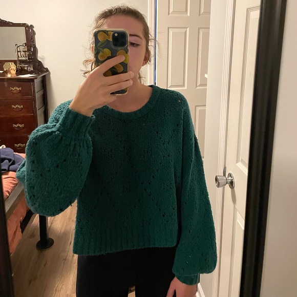 Cozy American Eagle cropped sweater - Picture 3 of 7
